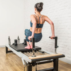 Exercices triceps avec Reformers Align-Pilates
