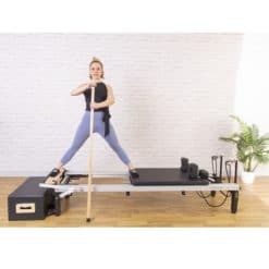 Le Reformer C2 PRO RC peut être équipé d'une barre pour plus de sécurité